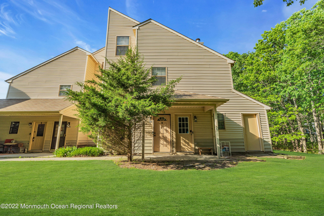 134 Whispering Oaks Way - Photo 1