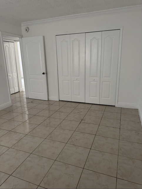 16118 Ne 21st Avenue - Photo 1