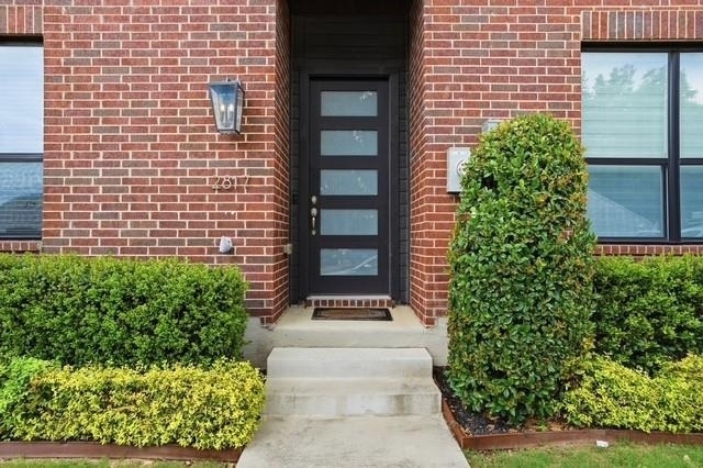 2817 Stanley Avenue - Photo 1