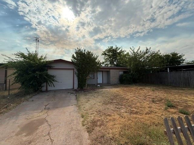 917 N Danville Drive - Photo 1