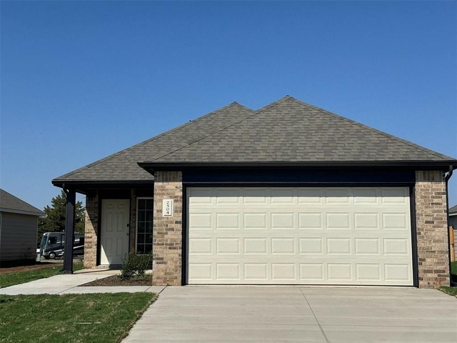 2504 Rosewood Lane - Photo 1