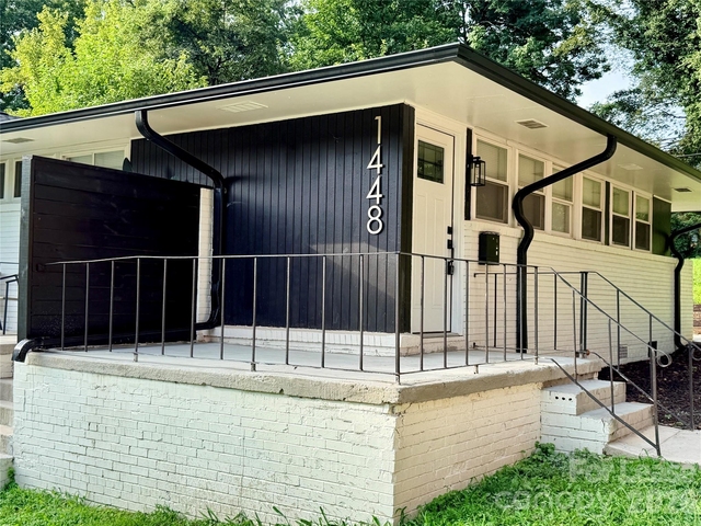 1448 Academy Street - Photo 1