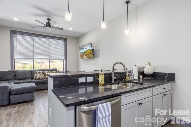 138 S Main Street - Photo 1