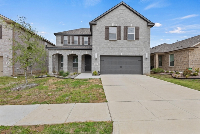 925 West Drive - Photo 1