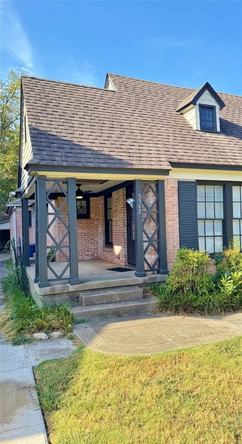 5542 Longview Street - Photo 1