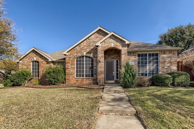 9028 Enchanted Ridge Drive - Photo 1