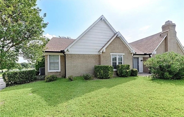 2601 Country Place - Photo 1