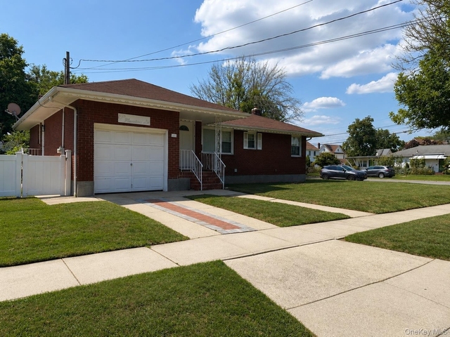 106 Kennedy Avenue - Photo 1
