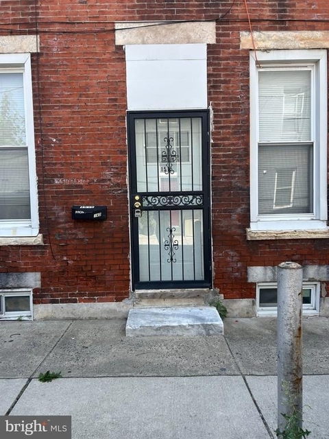 1515 Dickinson Street S - Photo 1