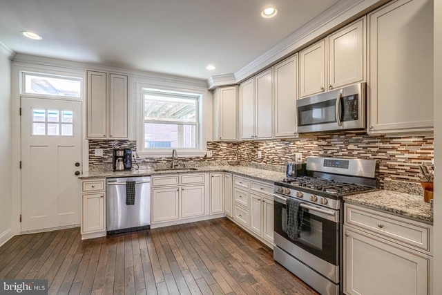 631 S Eaton Street - Photo 1