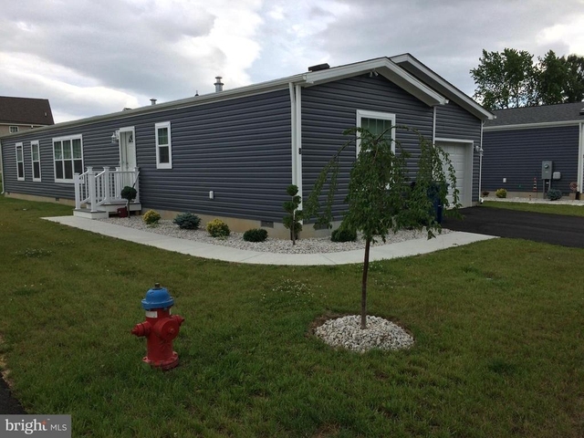 42 Edgewater Drive - Photo 1