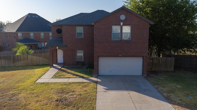 801 Cisco Valley Cv - Photo 1