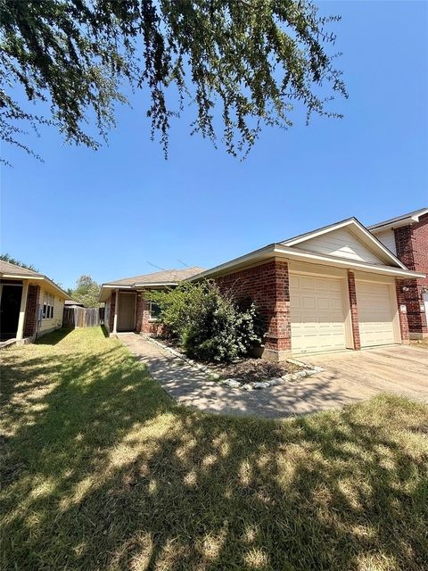 3302 Etheredge Dr - Photo 1
