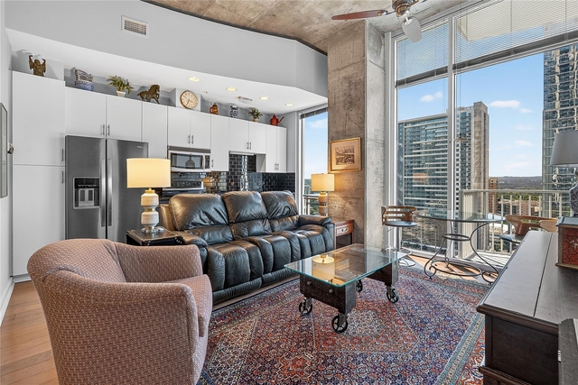 360 Nueces St - Photo 1
