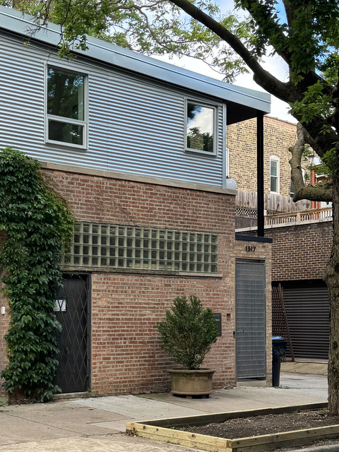 2159 W Evergreen Avenue - Photo 1