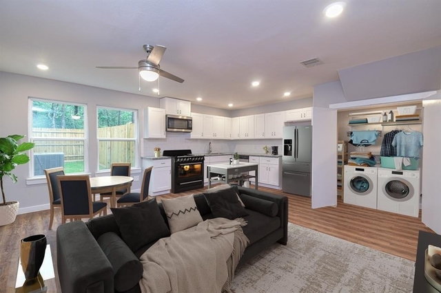 6008 Wedgefield Street - Photo 1