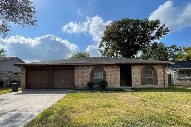 4502 Mossygate Drive - Photo 1