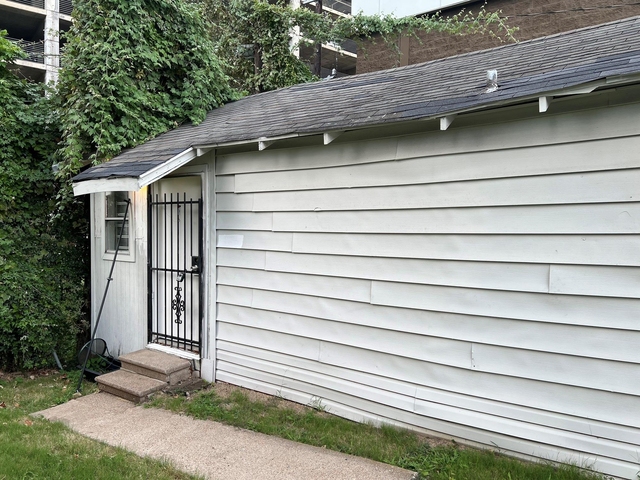124 Carson Court - Photo 1