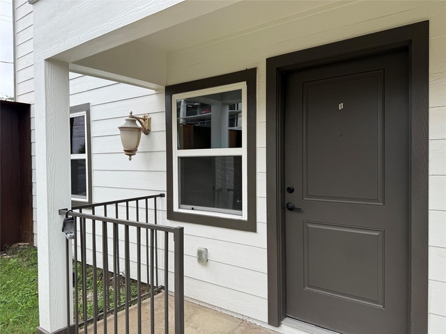 3617 Rosalie Street - Photo 1