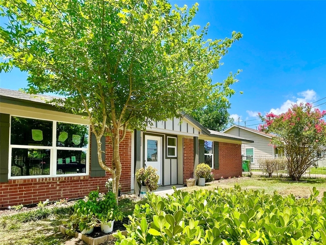 5039 Briscoe Street - Photo 1