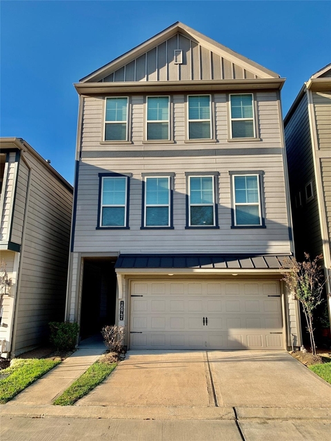 10942 Cannes Memorial Dr - Photo 1