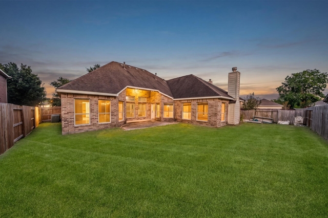 20003 Cypresswood Square - Photo 1