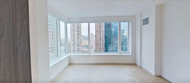 550 10th Avenue, New York, NY  - Photo 1