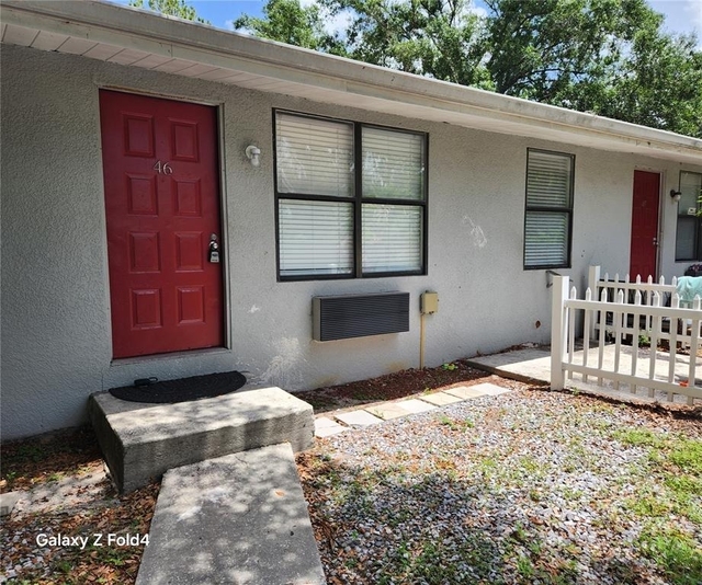 1400 Strawberry Place - Photo 1