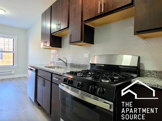 630 West Cornelia Avenue - Photo 1