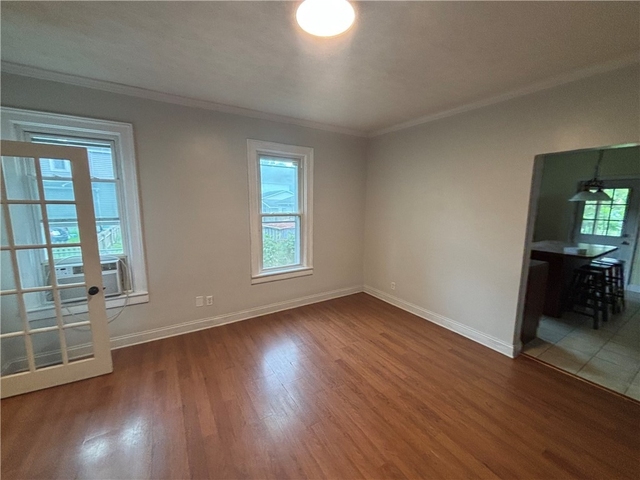507 Welles Street - Photo 1
