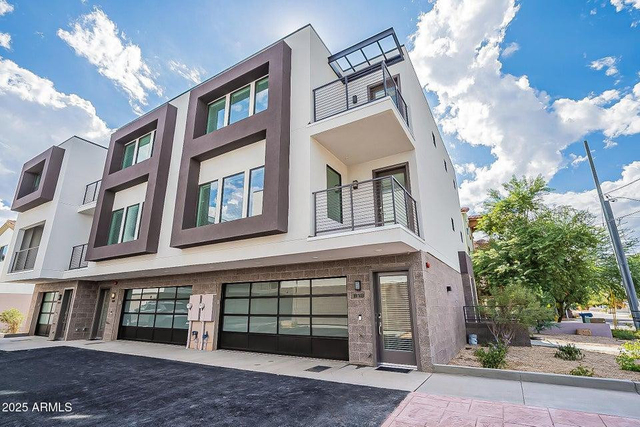 232 S Roosevelt Street - Photo 1