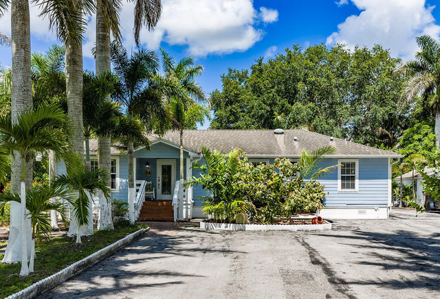 6929 120th Avenue N - Photo 1