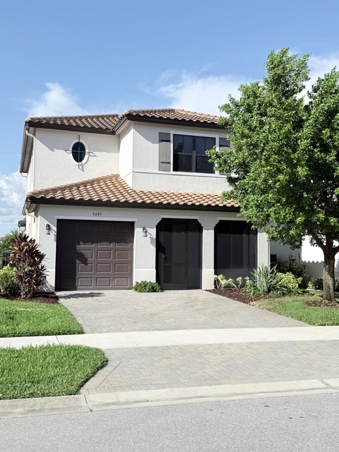 5489 Soria Avenue - Photo 1