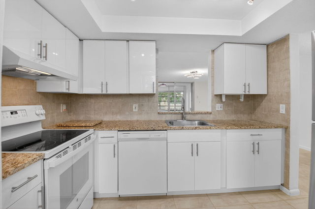 10 Willowbrook Lane - Photo 1