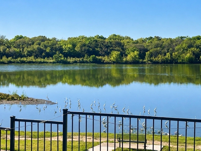 10400 Lake Park Drive - Photo 1