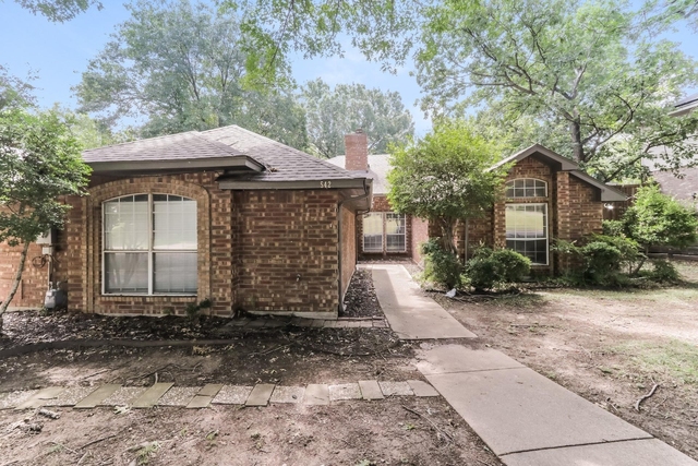 542 Renee Lane - Photo 1