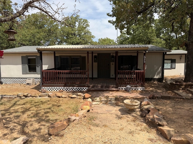 613 Private Road 4369 - Photo 1