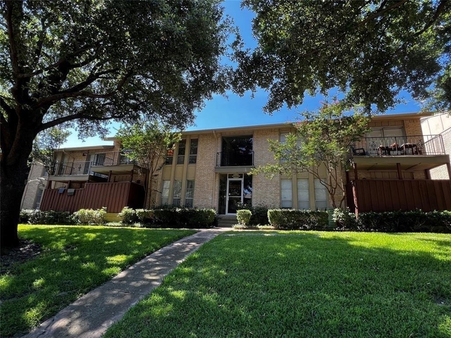 5826 Sandhurst Lane - Photo 1