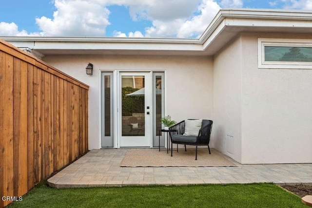 280 E Loop Drive - Photo 1