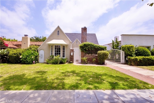 446 S La Peer Drive - Photo 1