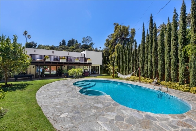 3092 Laurel Canyon Boulevard - Photo 1