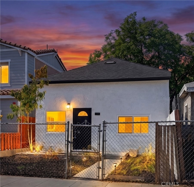 248 W N - Photo 1
