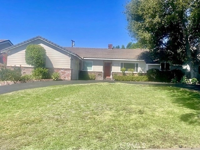1815 Oakwood Avenue - Photo 1