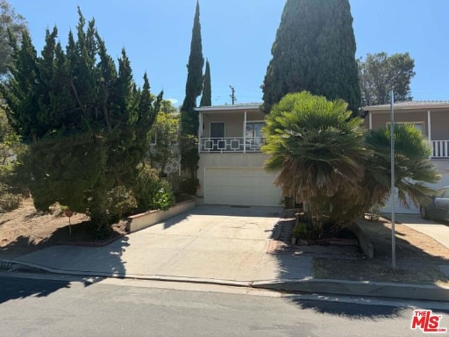 3283 Kelton Avenue - Photo 1