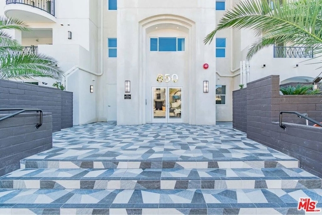 850 Crenshaw Boulevard - Photo 1