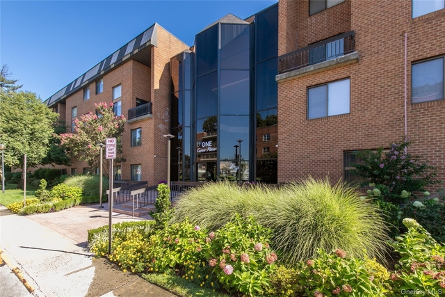 1 Ipswich Avenue - Photo 1