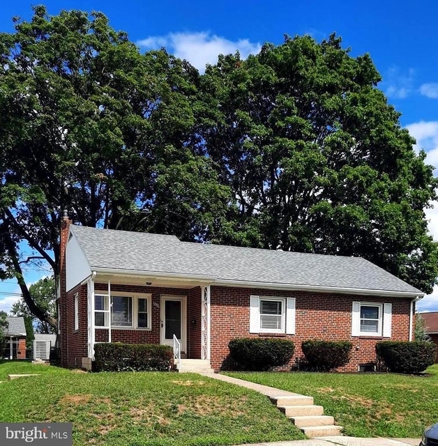 3220 Batesfield Road - Photo 1