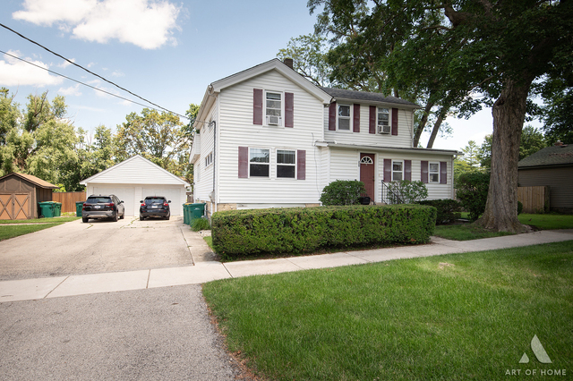 220 E 15th Street - Photo 1