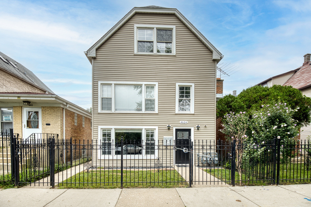 4624 N Springfield Avenue - Photo 1