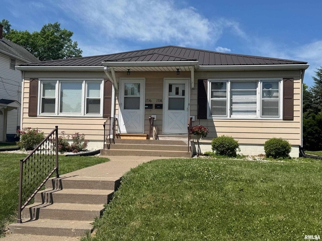 1736 Davie Street - Photo 1